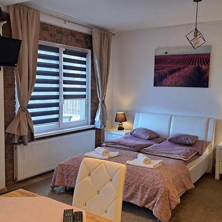 Apartament Lavender Jelenia Góra Exteriör bild