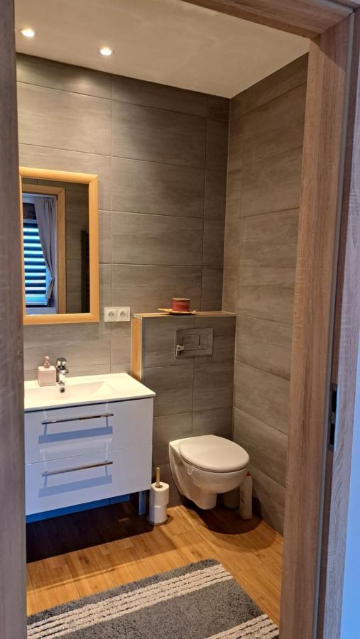 Apartament Lavender Jelenia Góra Exteriör bild