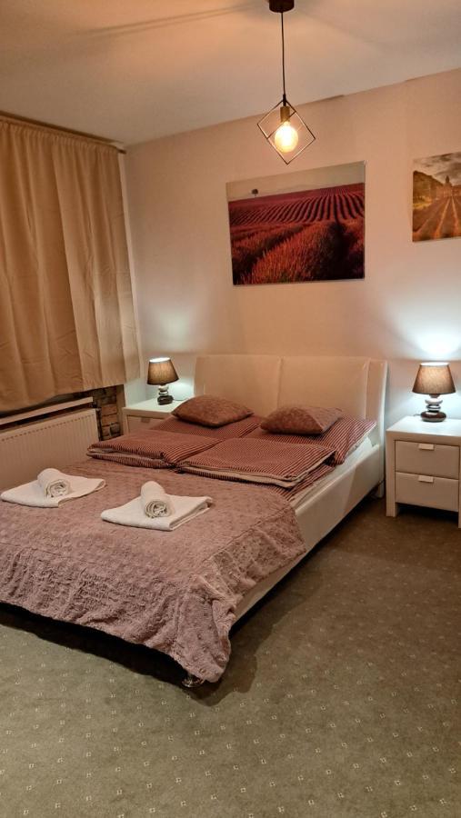 Apartament Lavender Jelenia Góra Exteriör bild